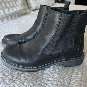 Elegant Black Ankle Boots